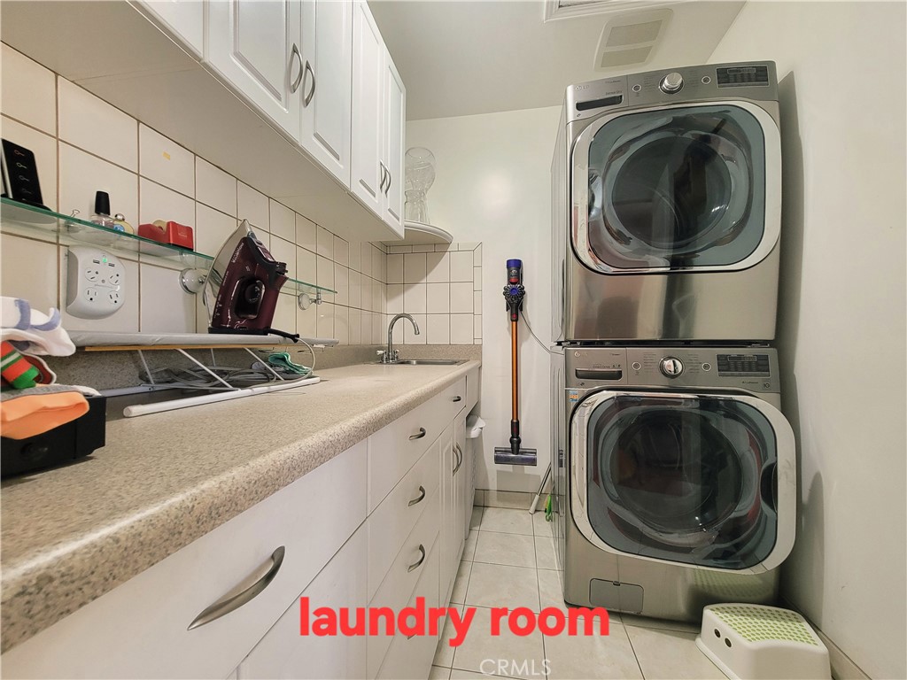 https://media.crmls.org/medias/42b9c2ad-2fd4-4960-b39b-c4cf855c4172.jpg?preset=X-Large