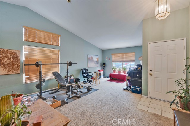 14445 Columbia Court, Adelanto CA: https://media.crmls.org/medias/42b9ed84-12ab-432f-9900-f1d5c69ce522.jpg
