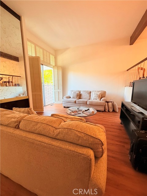 13232 Fiji Way, Marina del Rey CA: https://media.crmls.org/medias/42ba95ba-18fa-43fb-83b2-ea24305dcfd1.jpg