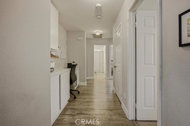 Detail Gallery Image 14 of 27 For 204 E Manchester Ln, San Bernardino,  CA 92408 - 3 Beds | 2 Baths