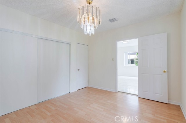 Detail Gallery Image 10 of 30 For 818 E Windsor Rd, Glendale,  CA 91205 - 3 Beds | 2 Baths