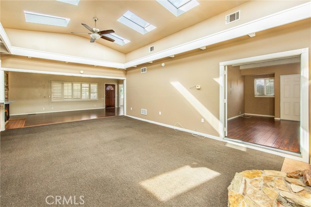 Detail Gallery Image 13 of 41 For 902 E 11th St, Beaumont,  CA 92223 - 4 Beds | 2 Baths