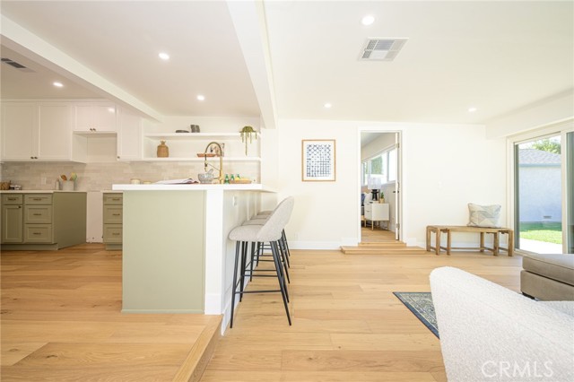 Detail Gallery Image 12 of 34 For 22951 Walnut St, Torrance,  CA 90501 - 3 Beds | 2 Baths