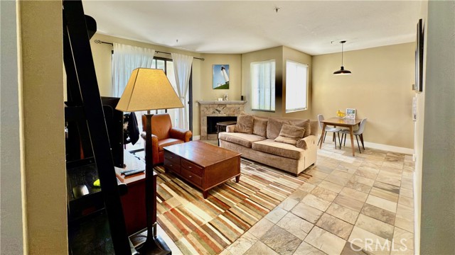 17661 Sergio Circle, Huntington Beach CA: https://media.crmls.org/medias/42bca6a7-fb4d-4506-9de3-c955a12c9e72.jpg