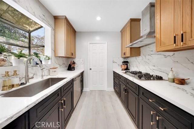 Detail Gallery Image 11 of 30 For 537 28th, Venice,  CA 90291 - 3 Beds | 2 Baths