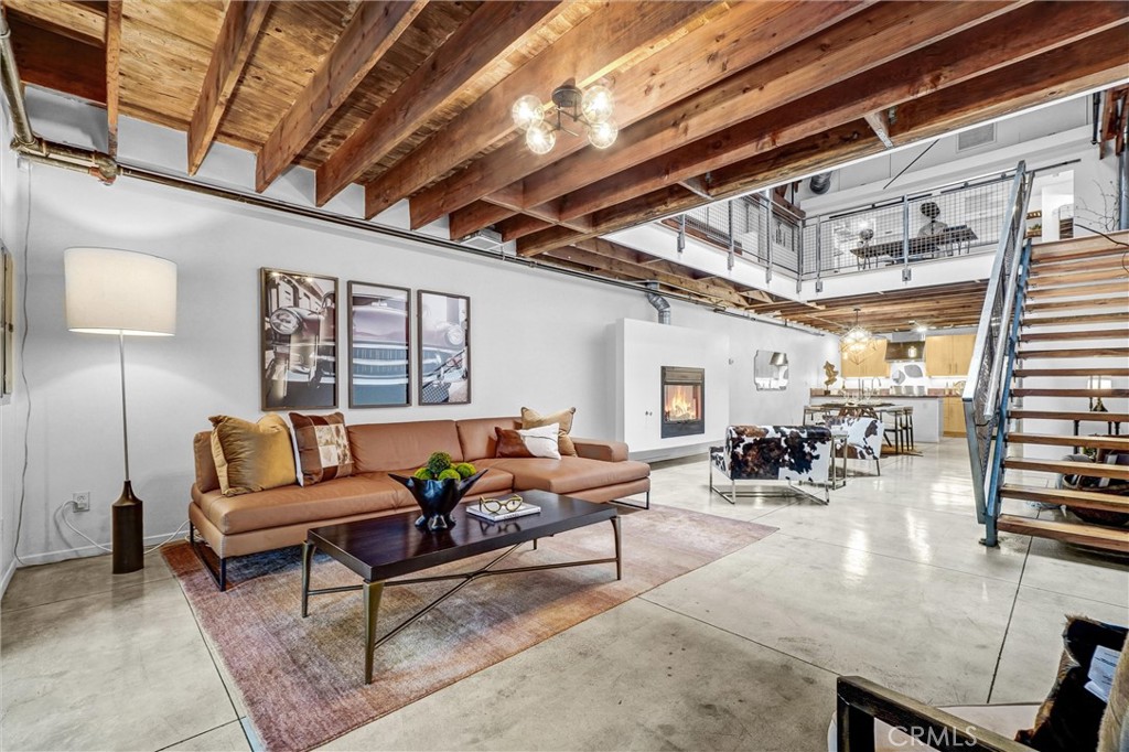 849 Pine Avenue #C