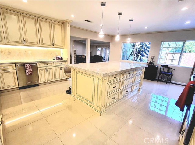 Detail Gallery Image 13 of 59 For 814 Kellogg, Glendale,  CA 91202 - 3 Beds | 2 Baths