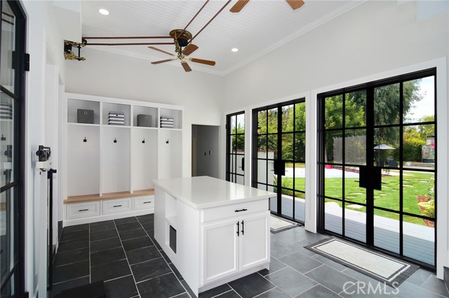 28845 Countryside Drive, Agoura Hills CA: https://media.crmls.org/medias/42bf46cb-fa58-4c09-94f4-2b132b3c735f.jpg