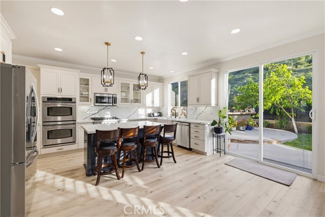 Detail Gallery Image 16 of 75 For 19721 Mathilde, Saugus,  CA 91350 - 5 Beds | 4 Baths