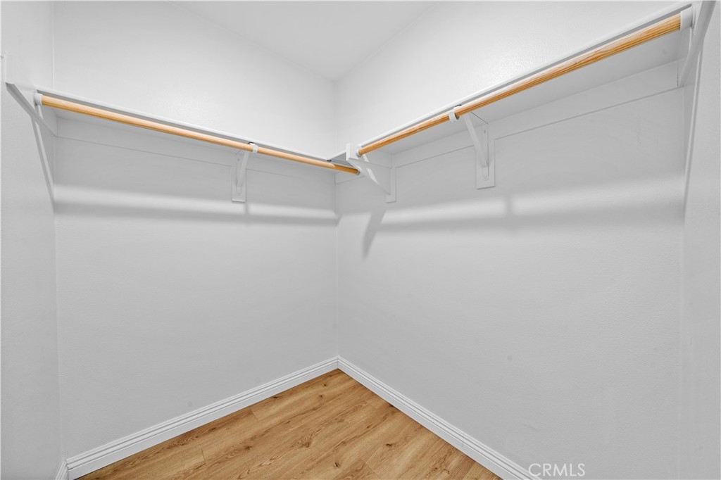 https://media.crmls.org/medias/42c06797-1f8e-4872-9f76-8e2c0c478be4.jpg?preset=X-Large