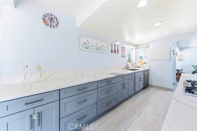 Detail Gallery Image 13 of 51 For 9546 Cecilia, Downey,  CA 90241 - 4 Beds | 2 Baths