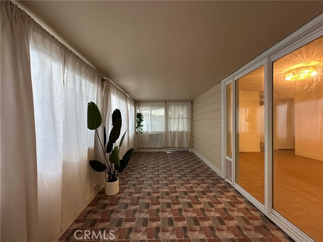 https://media.crmls.org/medias/42c0cbd1-8d25-43e9-b66d-14dd6166435b.jpg