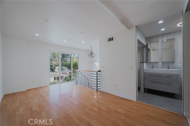 Detail Gallery Image 21 of 51 For 285 N Ventura Ave #5,  Ventura,  CA 93001 - 1 Beds | 1 Baths