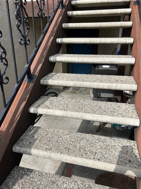 Detail Gallery Image 3 of 18 For 2635 W Monte Carlo Dr #42,  Santa Ana,  CA 92706 - 2 Beds | 2 Baths