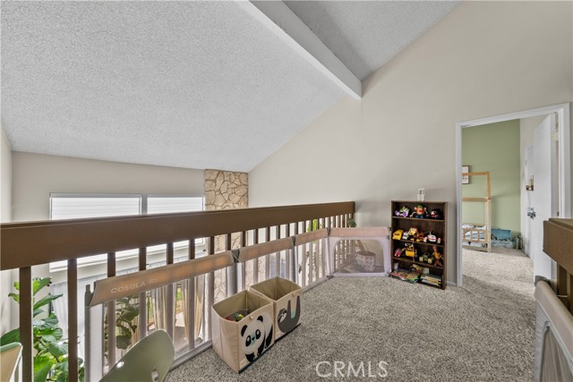 Detail Gallery Image 17 of 47 For 20931 Judah Ln #35,  Newhall,  CA 91321 - 2 Beds | 3 Baths