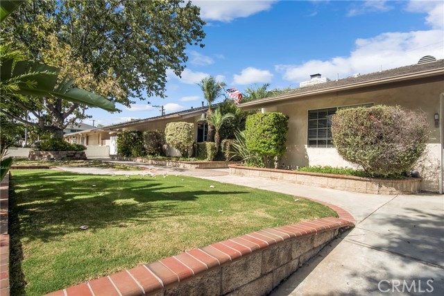 Detail Gallery Image 3 of 39 For 18921 Silver Maple Way, North Tustin,  CA 92705 - 5 Beds | 3 Baths