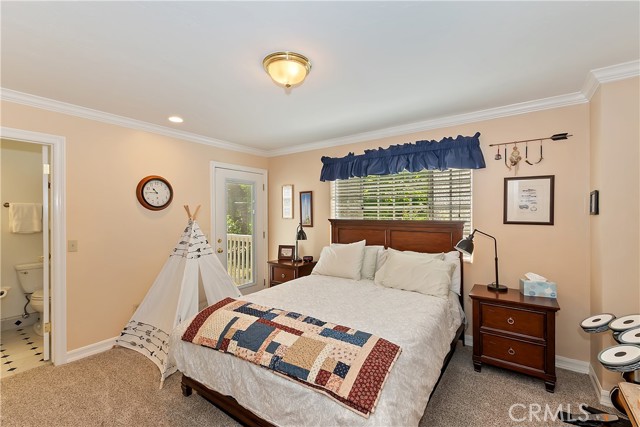 27781 St Bernard Lane, Lake Arrowhead CA: https://media.crmls.org/medias/42c23929-b7a3-441c-8e3a-0b1567f26f3c.jpg