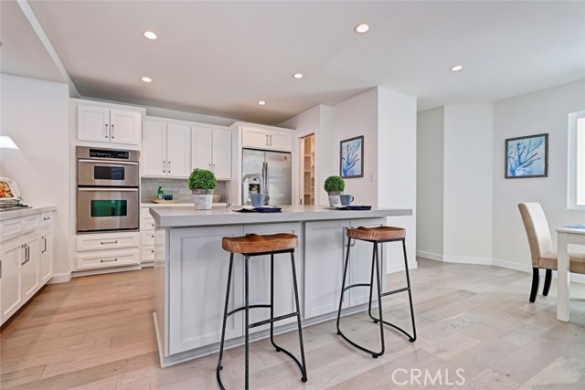 324 Bayview Drive, Hermosa Beach, California 90254, 3 Bedrooms Bedrooms, ,3 BathroomsBathrooms,Residential,Sold,Bayview,SB17236380