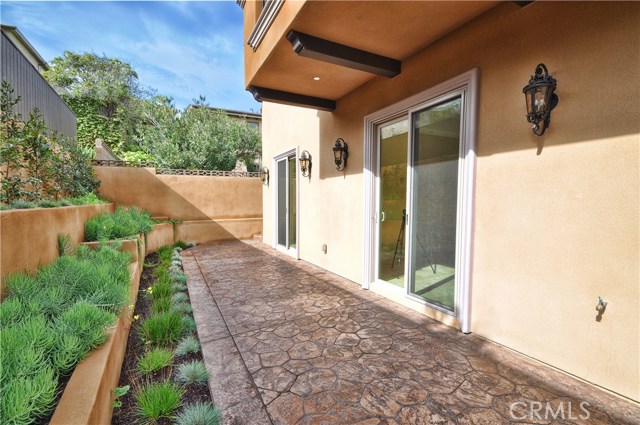 519 Lucia, Redondo Beach, California 90277, 4 Bedrooms Bedrooms, ,2 BathroomsBathrooms,Residential,Sold,Lucia,SB17035897