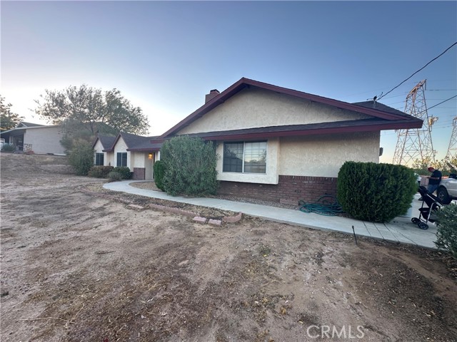 Detail Gallery Image 3 of 11 For 18540 Seaforth St, Hesperia,  CA 92345 - 3 Beds | 2 Baths