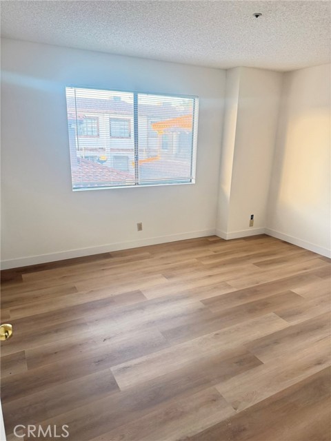 Detail Gallery Image 5 of 12 For 816 N Garfield #B,  Alhambra,  CA 91801 - 3 Beds | 2 Baths