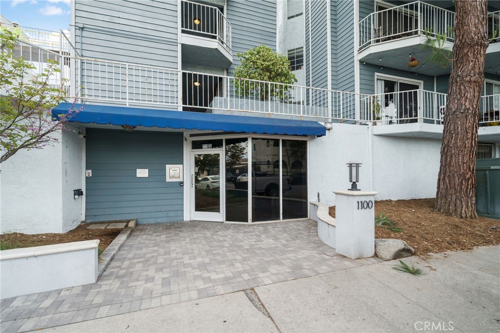 1100 Euclid Avenue #210