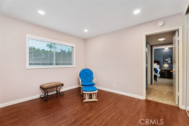 Detail Gallery Image 11 of 25 For 5851 Wellson Dr, Cypress,  CA 90630 - 3 Beds | 3 Baths