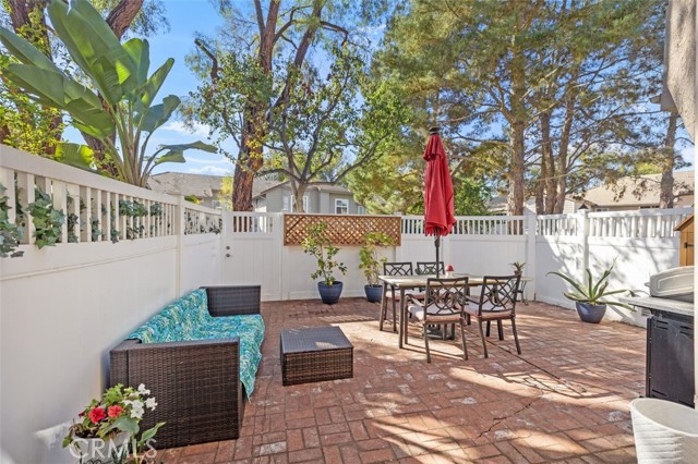 Detail Gallery Image 30 of 44 For 24382 Larchmont Ct #66,  Laguna Hills,  CA 92653 - 2 Beds | 2/1 Baths