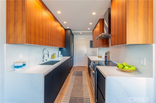 516 San Vicente Boulevard #306, Santa Monica, CA, 90402 516 San Vicente Boulevard #306, Santa Monica, CA, 90402