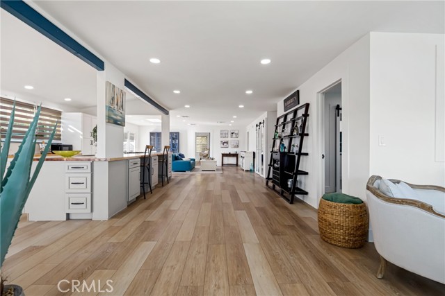 open space ! bring your ideas,