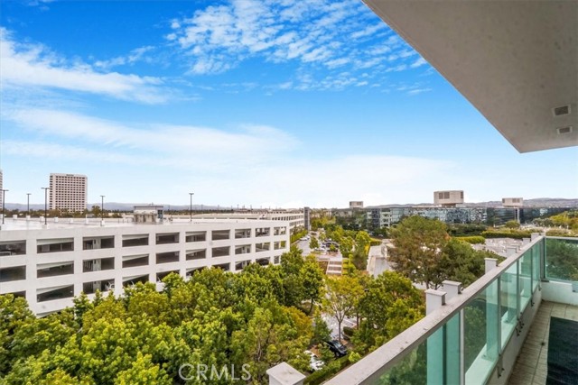 3141 Michelson Drive, Irvine CA: https://media.crmls.org/medias/42c7144c-f568-4ac4-8e74-35a88b0aef04.jpg