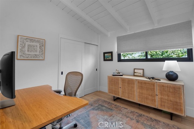 3212 N Poinsettia Avenue, Manhattan Beach CA: https://media.crmls.org/medias/42c72c91-a3e2-4067-8789-d5822ed0bd1c.jpg