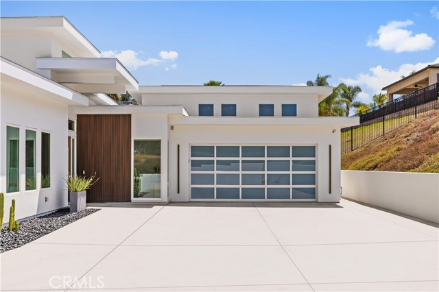 Image 3 of 75 For 1270 Chase Drive
