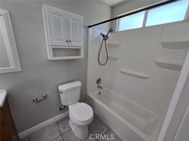 Detail Gallery Image 15 of 18 For 8844 Emerald (Rear Unit) Ave, Fontana,  CA 92335 - 2 Beds | 1 Baths