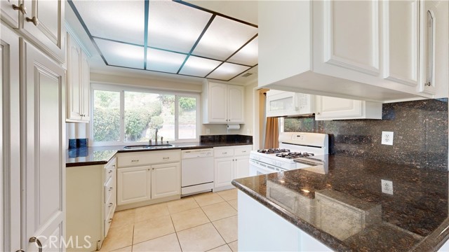 Detail Gallery Image 17 of 75 For 3025 Small Canyon Dr, Highland,  CA 92346 - 4 Beds | 2 Baths