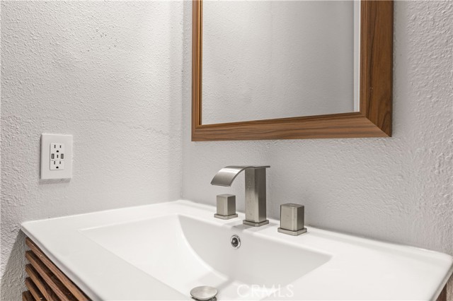 Detail Gallery Image 43 of 53 For 430 E Spruce #65,  Inglewood,  CA 90301 - 2 Beds | 2/1 Baths