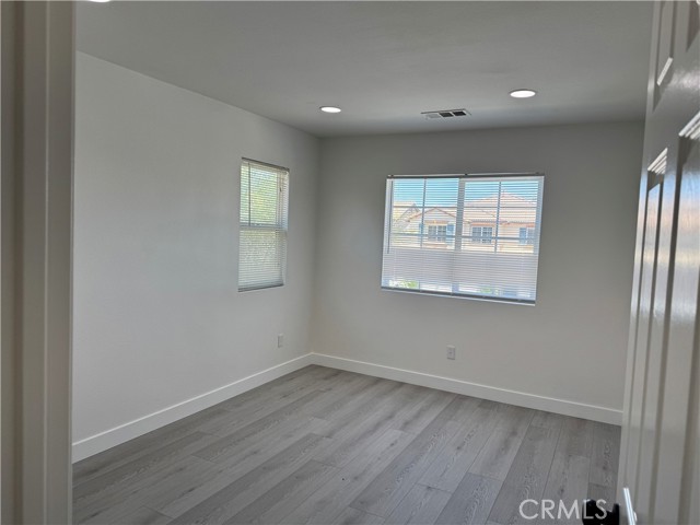 Detail Gallery Image 16 of 20 For 1416 Plaza Way, Perris,  CA 92570 - 4 Beds | 2/1 Baths