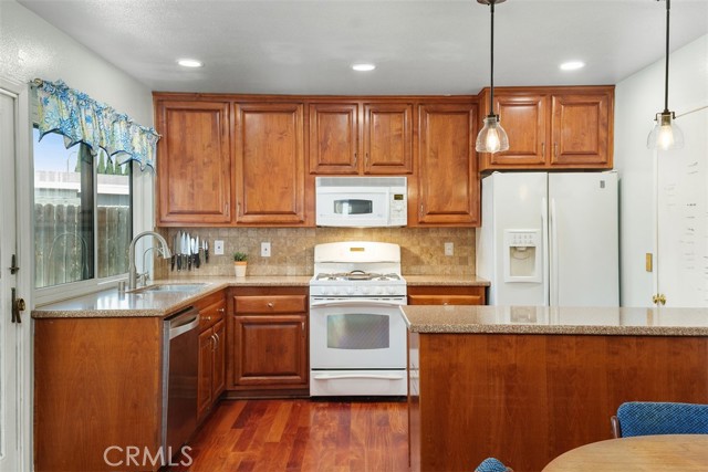 1817 N Symphony Street, Anaheim CA: https://media.crmls.org/medias/42cc16d2-01ff-4b13-9c62-715c6db40fa4.jpg