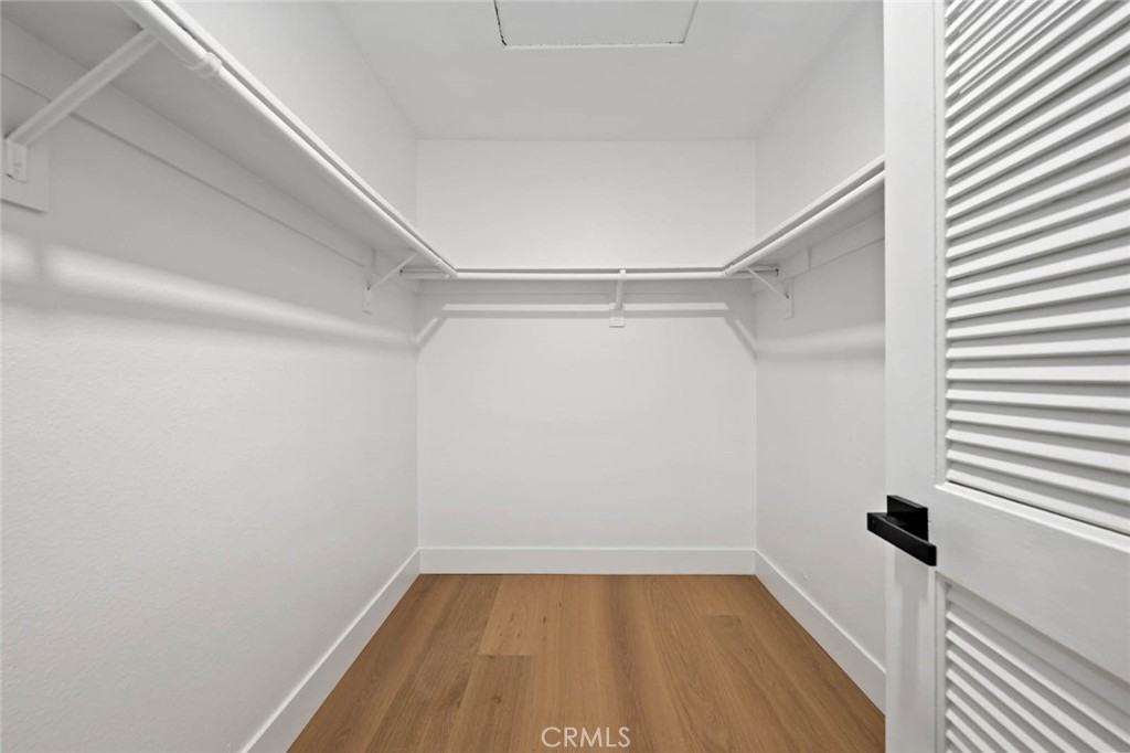https://media.crmls.org/medias/42cc55c8-3436-493e-b65a-4fe0da4ef138.jpg?preset=X-Large