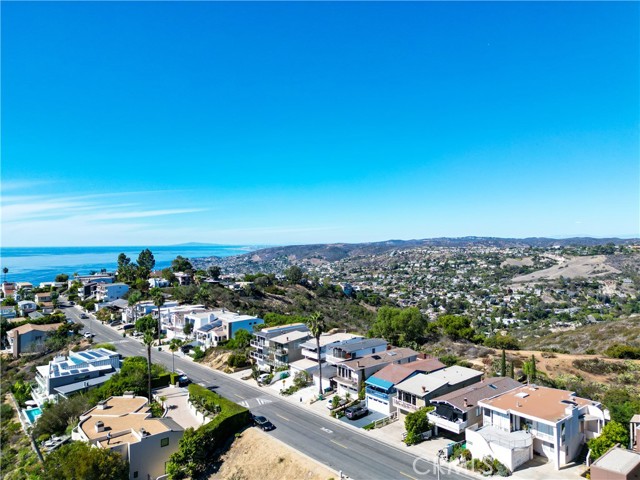 Detail Gallery Image 31 of 32 For 1744 Del Mar Ave, Laguna Beach,  CA 92651 - 2 Beds | 1 Baths