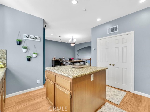 Detail Gallery Image 14 of 55 For 4440 Owens St #104,  Corona,  CA 92883 - 3 Beds | 2/1 Baths