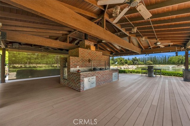 13715 E Nebraska Avenue, Kingsburg CA: https://media.crmls.org/medias/42ccc452-fac5-4769-b9a4-5c35a947da9a.jpg