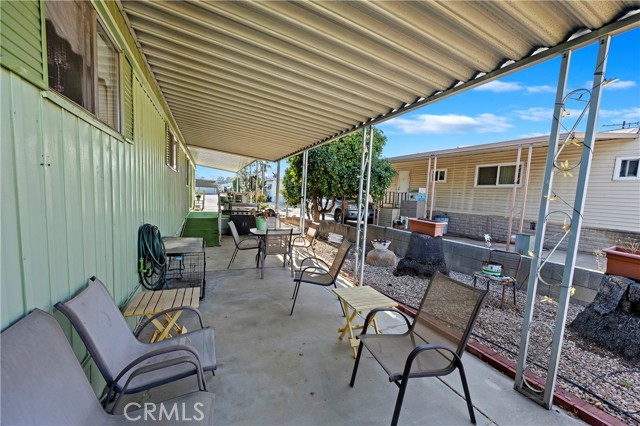 Detail Gallery Image 34 of 40 For 1398 Rainbrook Way, Corona,  CA 92882 - 2 Beds | 2 Baths