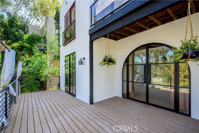 811 Maltman Avenue, Los Angeles CA: https://media.crmls.org/medias/42ccd26f-2b38-4091-b5c0-853b1e2e3df8.jpg
