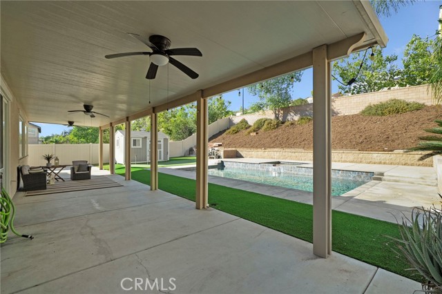 34932 Middlecoff Ct, Beaumont, CA 92223 photo 2
