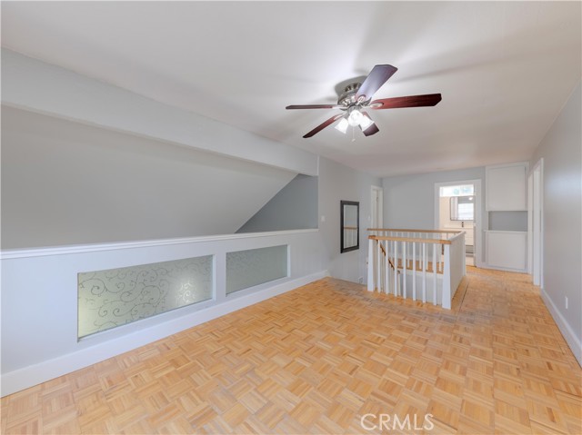 Detail Gallery Image 13 of 22 For 23209 via Barra, Valencia,  CA 91355 - 4 Beds | 3 Baths