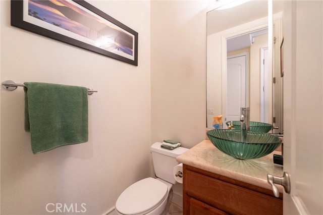 Detail Gallery Image 6 of 49 For 116 11th St, Huntington Beach,  CA 92648 - 3 Beds | 3/1 Baths