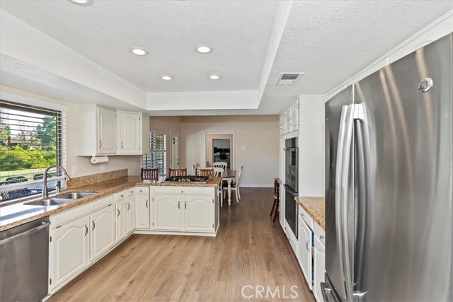 1618 Southport Drive, Riverside CA: https://media.crmls.org/medias/42cf04d6-7329-4415-9664-ca2dca87938f.jpg