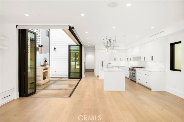 Detail Gallery Image 4 of 20 For 616 Acacia, Corona Del Mar,  CA 92625 - 3 Beds | 3/1 Baths