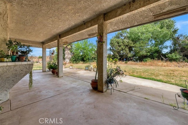 6710 Golden State Boulevard, Madera CA: https://media.crmls.org/medias/42d008e1-6fb7-416a-84a7-c9ab25b98bfc.jpg